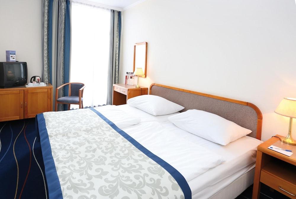 Danubius Hotel Raba Bagian luar foto