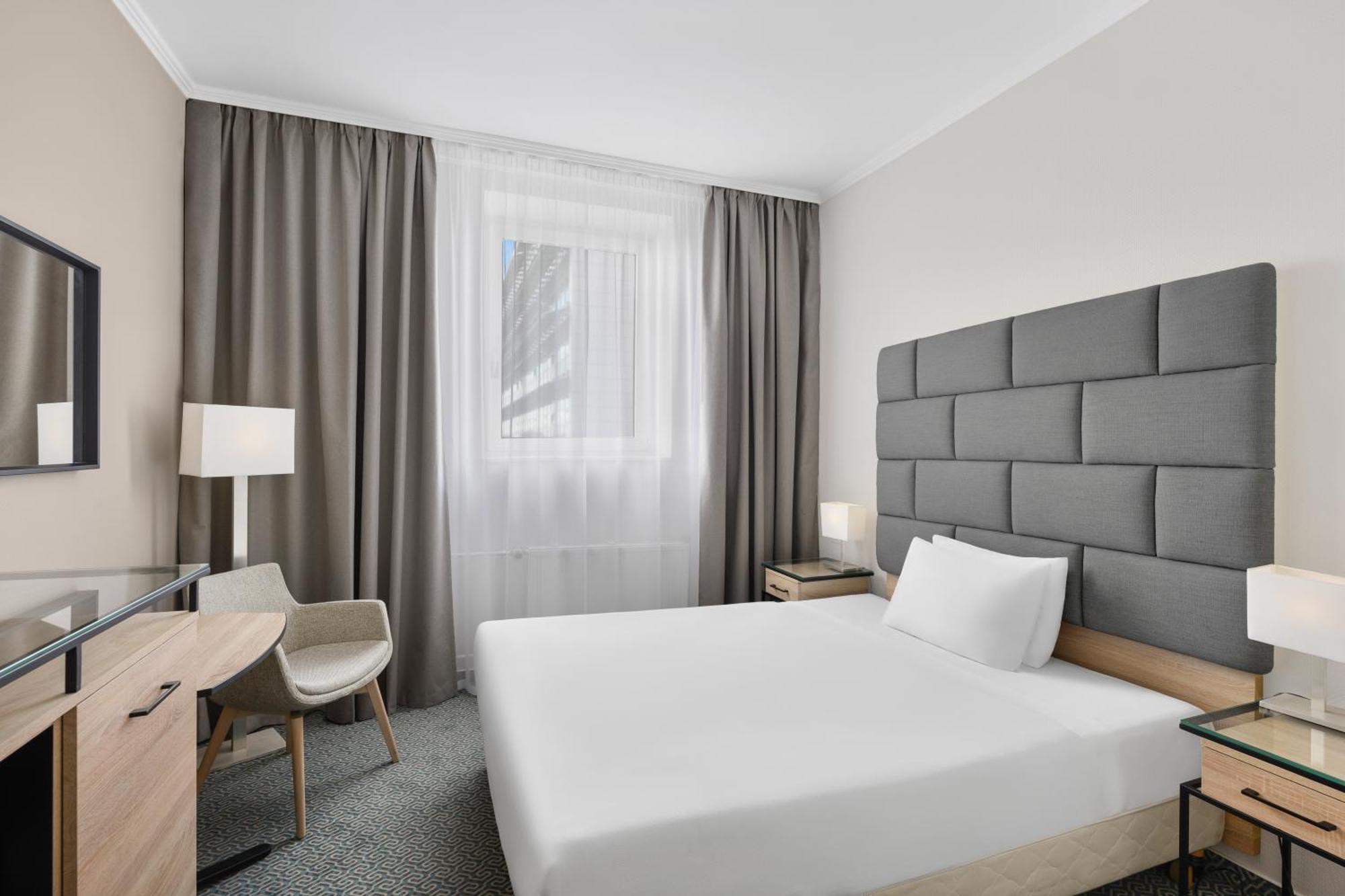 Danubius Hotel Raba Bagian luar foto