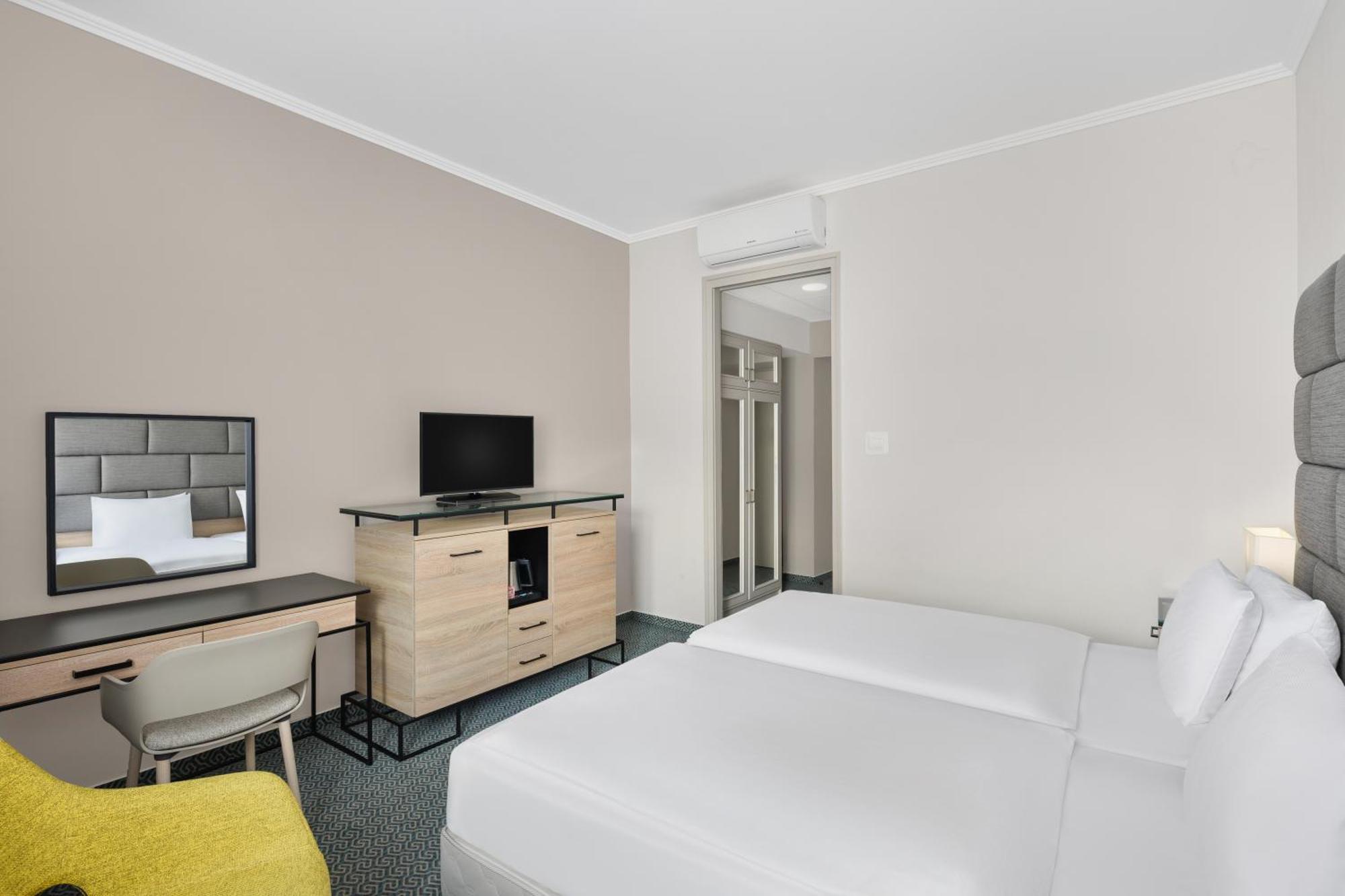 Danubius Hotel Raba Bagian luar foto